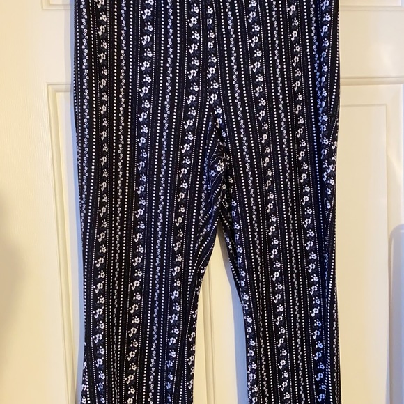 Floral Flare Pants - Picture 2 of 5